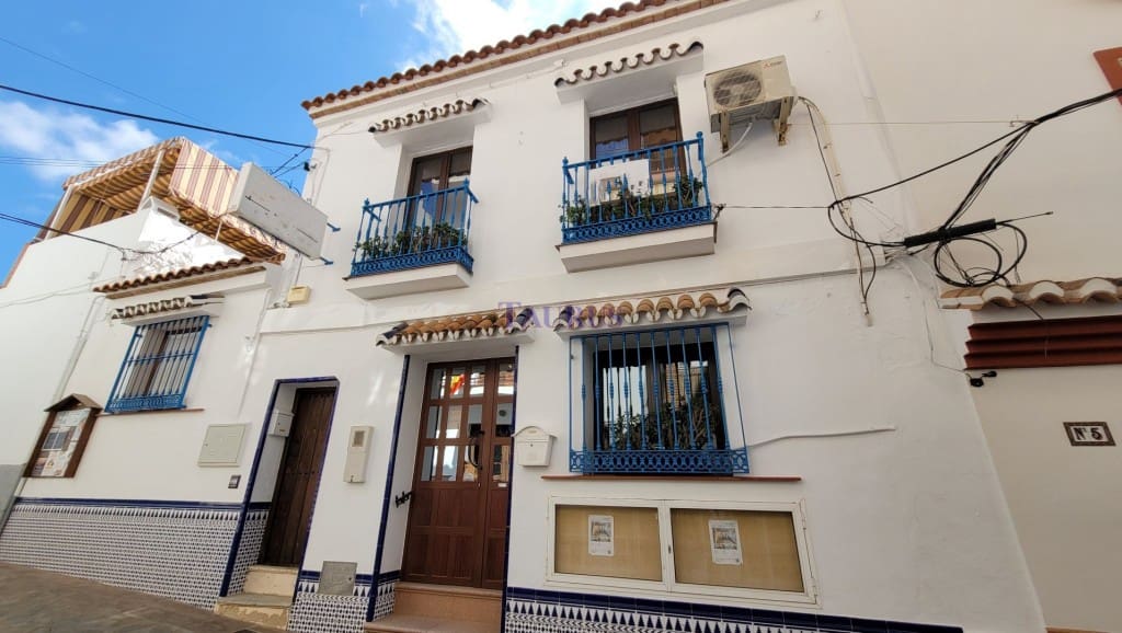 3 soverom Hus til salgs i Sayalonga - € 180 000 (Ref: 7847698)