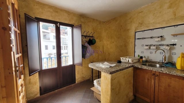 3 sovrum Hus till salu i Sayalonga med pool - 180 000 € (Ref: 7847698)