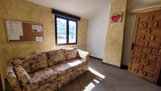 3 sovrum Hus till salu i Sayalonga med pool - 180 000 € (Ref: 7847698)