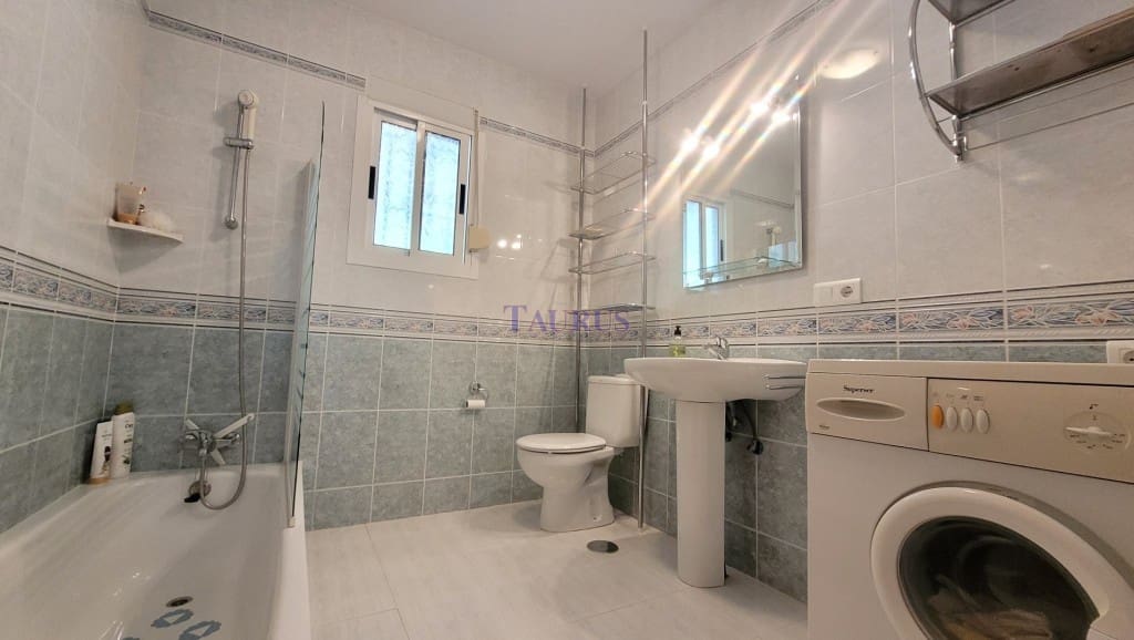 3 soveværelse Villa til salg i Canillas de Albaida med swimmingpool garage - € 295.000 (Ref: 7886188)