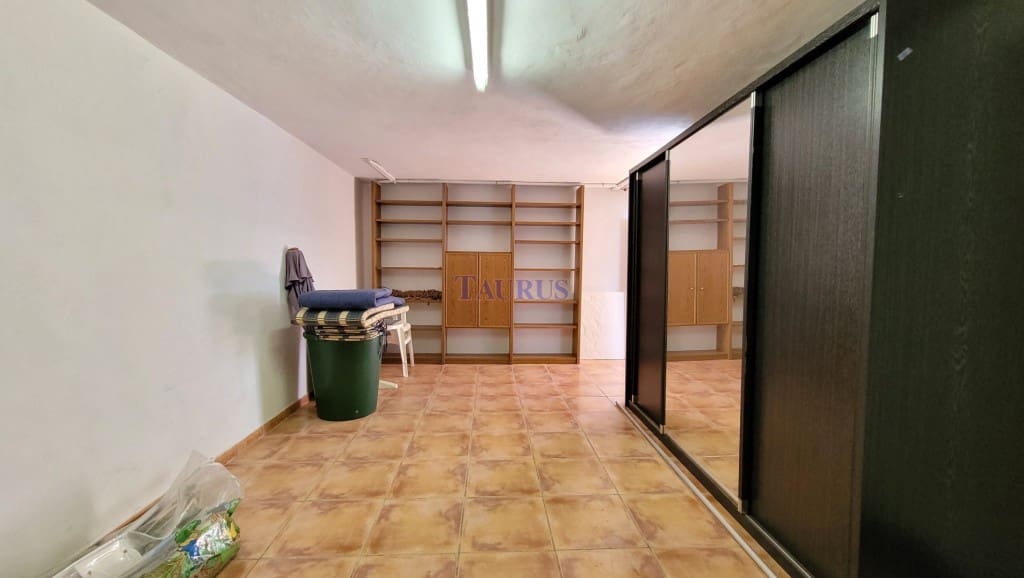 3 soveværelse Villa til salg i Canillas de Albaida med swimmingpool garage - € 295.000 (Ref: 7886188)