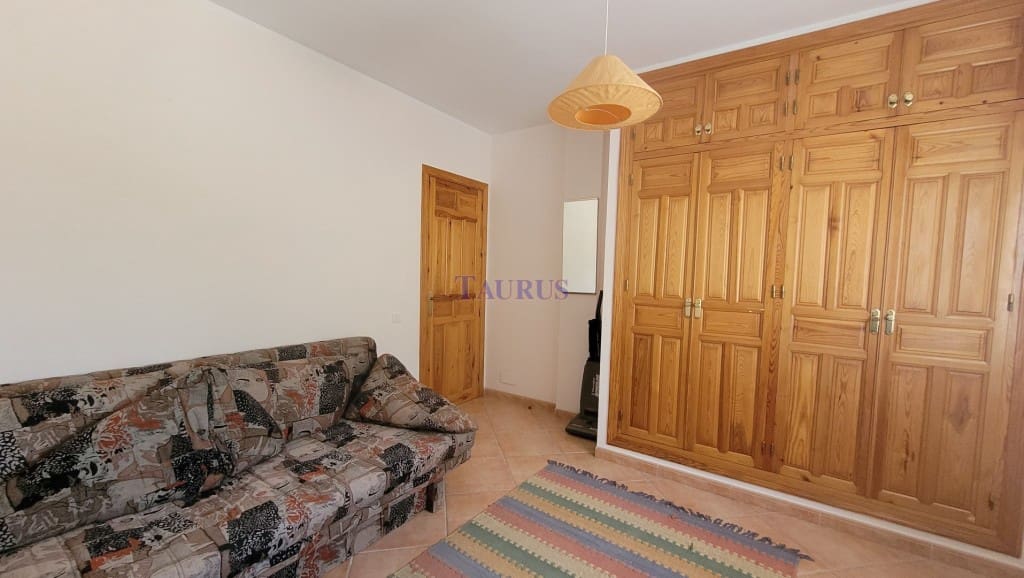 3 soveværelse Villa til salg i Canillas de Albaida med swimmingpool garage - € 295.000 (Ref: 7886188)