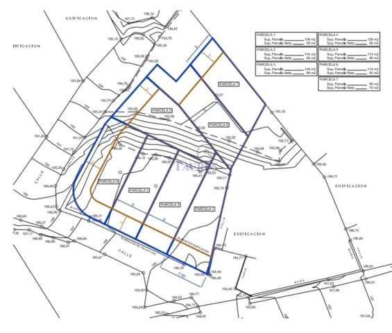 Grunde uden byggetilladelser til salg i Benamocarra - € 50.000 (Ref: 7900711)