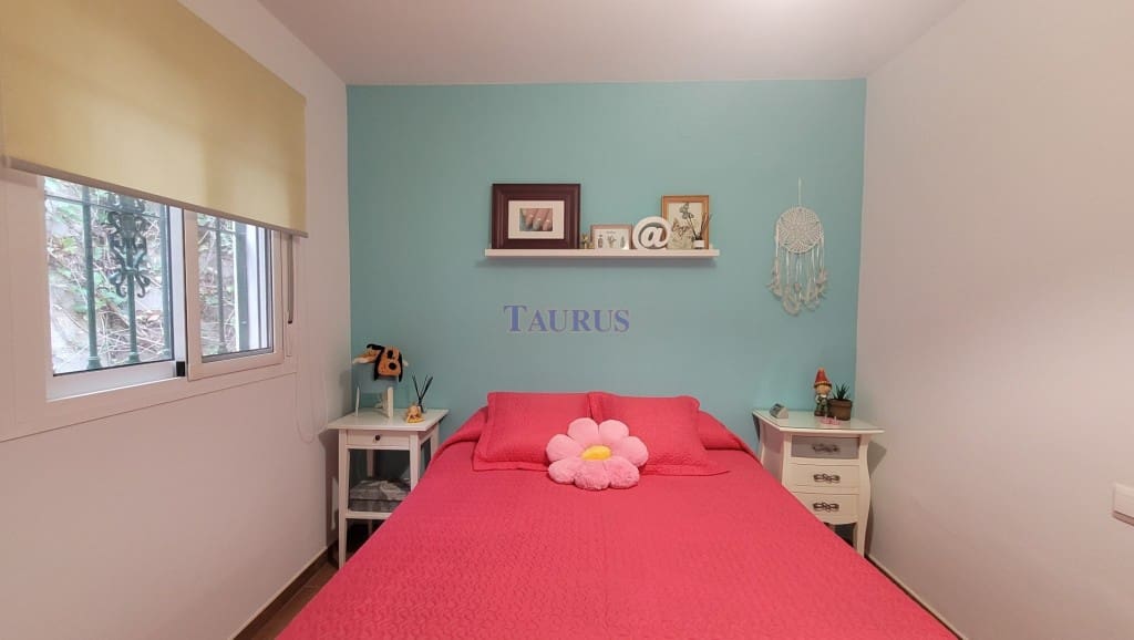 4 soveværelse Villa til salg i Arenas de Velez med swimmingpool - € 398.000 (Ref: 7969244)