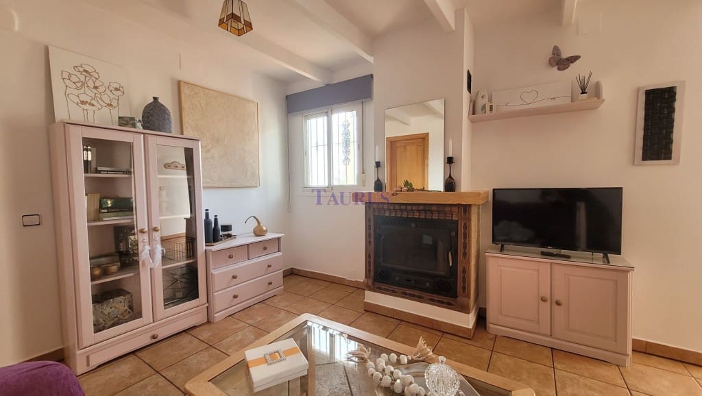 4 soveværelse Villa til salg i Arenas de Velez med swimmingpool - € 398.000 (Ref: 7969244)