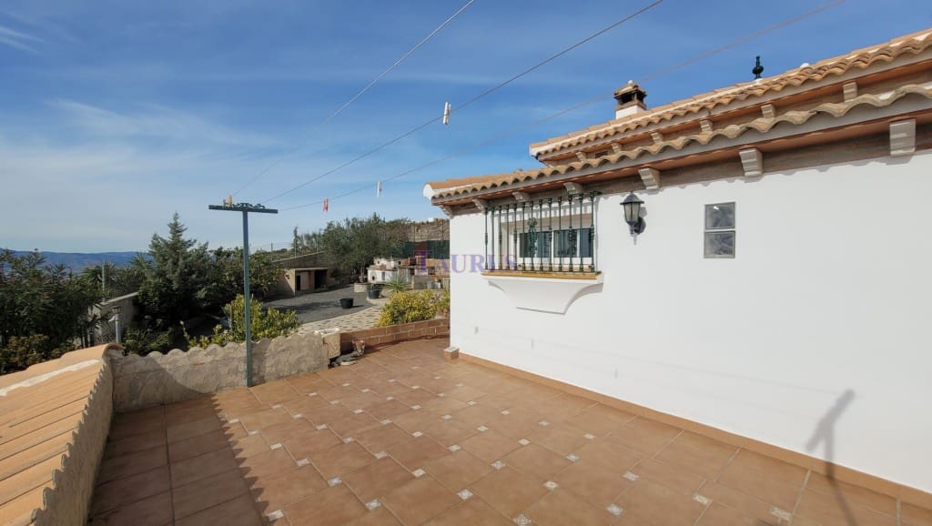 4 soveværelse Villa til salg i Arenas de Velez med swimmingpool - € 398.000 (Ref: 7969244)