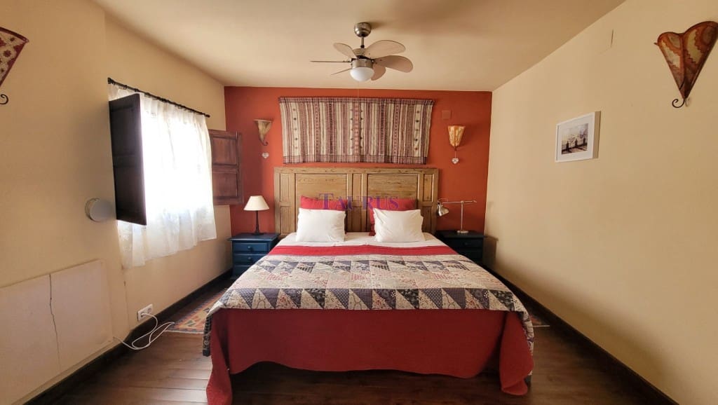 2 soverom Hus til salgs i Canillas de Albaida - € 152 000 (Ref: 8010861)