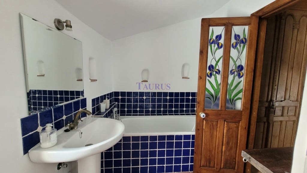 2 soverom Hus til salgs i Canillas de Albaida - € 152 000 (Ref: 8010861)