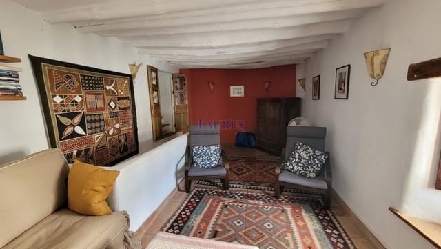 2 soveværelse Byhus til salg i Canillas de Albaida - € 152.000 (Ref: 8010861)