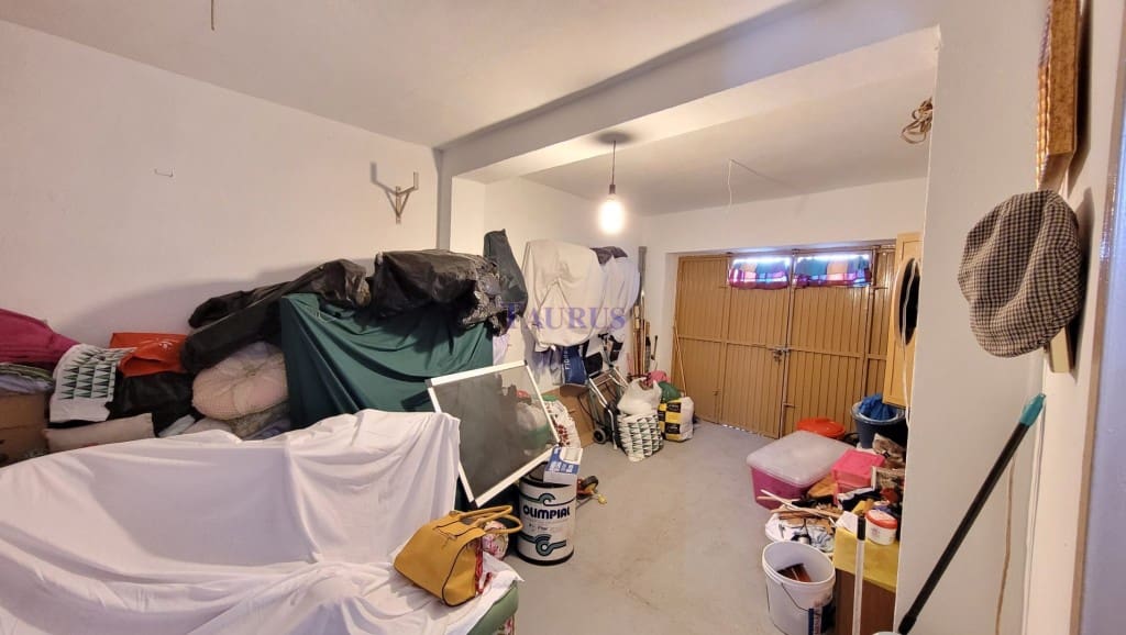 5 soveværelse Byhus til salg i Competa med garage - € 168.000 (Ref: 8167936)