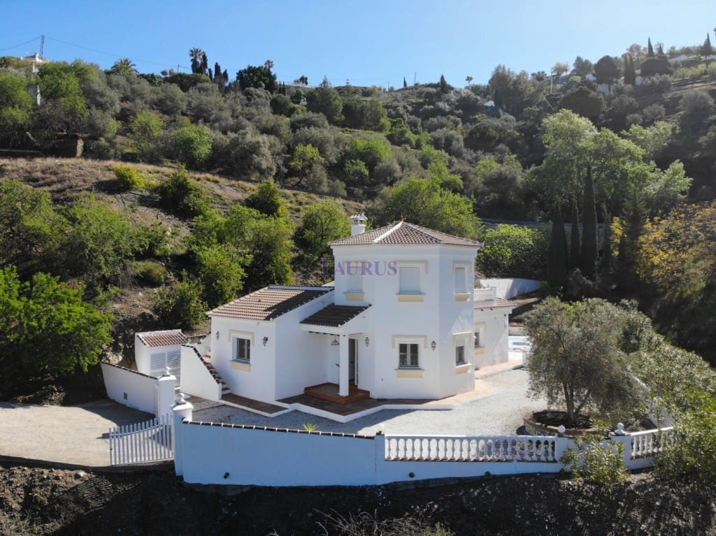 4 soverom Villa til salgs i Competa med svømmebasseng - € 425 000 (Ref: 8169357)