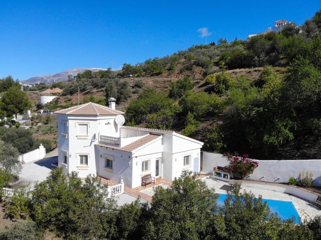 4 soverom Villa til salgs i Competa med svømmebasseng - € 425 000 (Ref: 8169357)