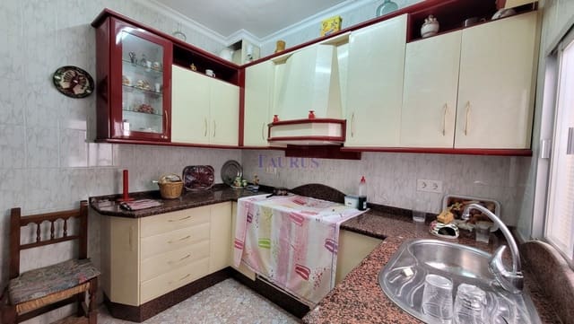 4 sypialnia Dom na sprzedaż w Cómpeta - 189 000 € (Ref: 8181430)