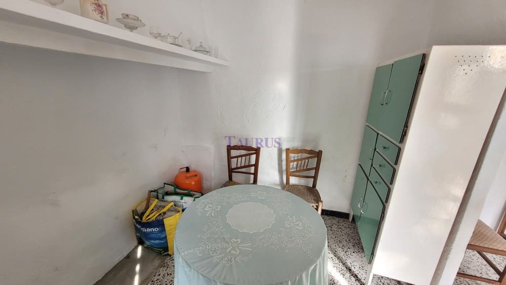 3 soveværelse Byhus til salg i Corumbela - € 99.000 (Ref: 8225573)