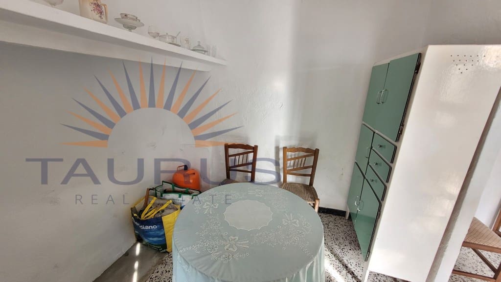 3 soveværelse Byhus til salg i Corumbela - € 99.000 (Ref: 8225573)