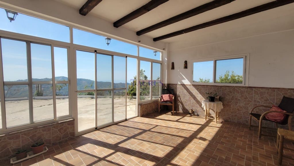 4 soveværelse Villa til salg i Archez med swimmingpool - € 399.000 (Ref: 8232599)