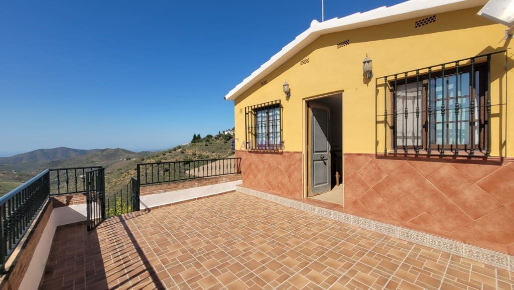 4 soveværelse Villa til salg i Archez med swimmingpool - € 399.000 (Ref: 8232599)