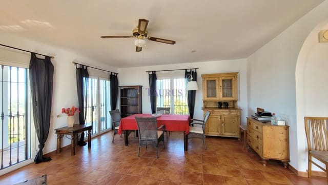 3 bedroom Villa for sale in Cómpeta with pool garage - € 790,000 (Ref: 8232600)