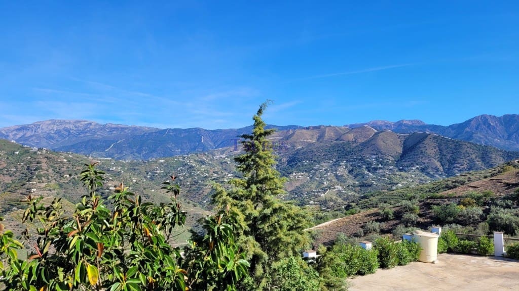 3 soverom Villa til salgs i Competa med svømmebasseng garasje - € 790 000 (Ref: 8232600)