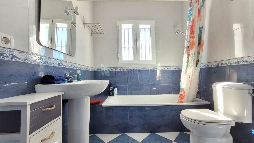 3 soverom Villa til salgs i Competa med svømmebasseng garasje - € 790 000 (Ref: 8232600)