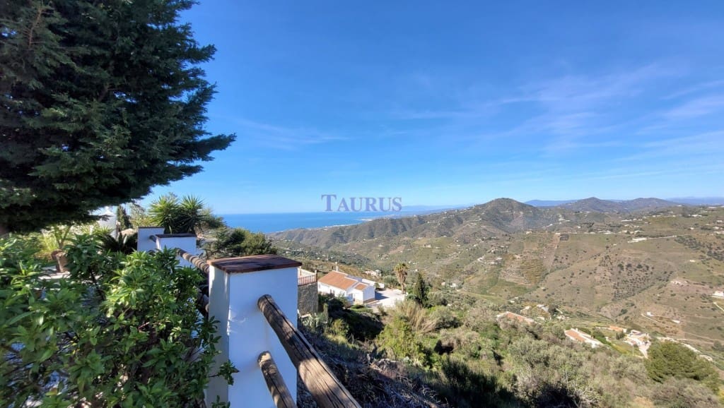 3 soverom Villa til salgs i Competa med svømmebasseng garasje - € 790 000 (Ref: 8232600)