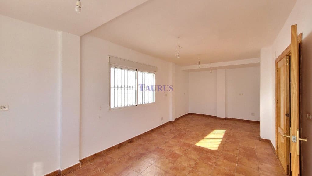 3 soverom Villa til salgs i Competa med svømmebasseng garasje - € 750 000 (Ref: 8232600)
