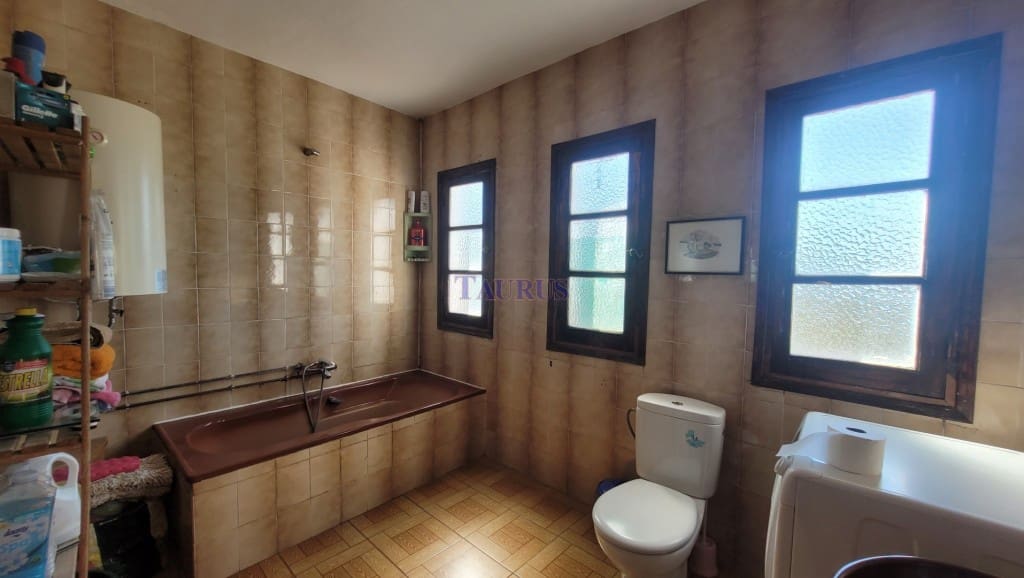 6 soveværelse Erhverv til salg i Competa - € 750.000 (Ref: 8255349)