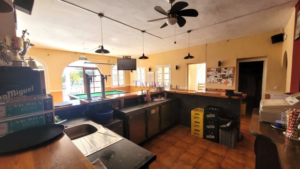 6 soveværelse Erhverv til salg i Competa - € 750.000 (Ref: 8255349)