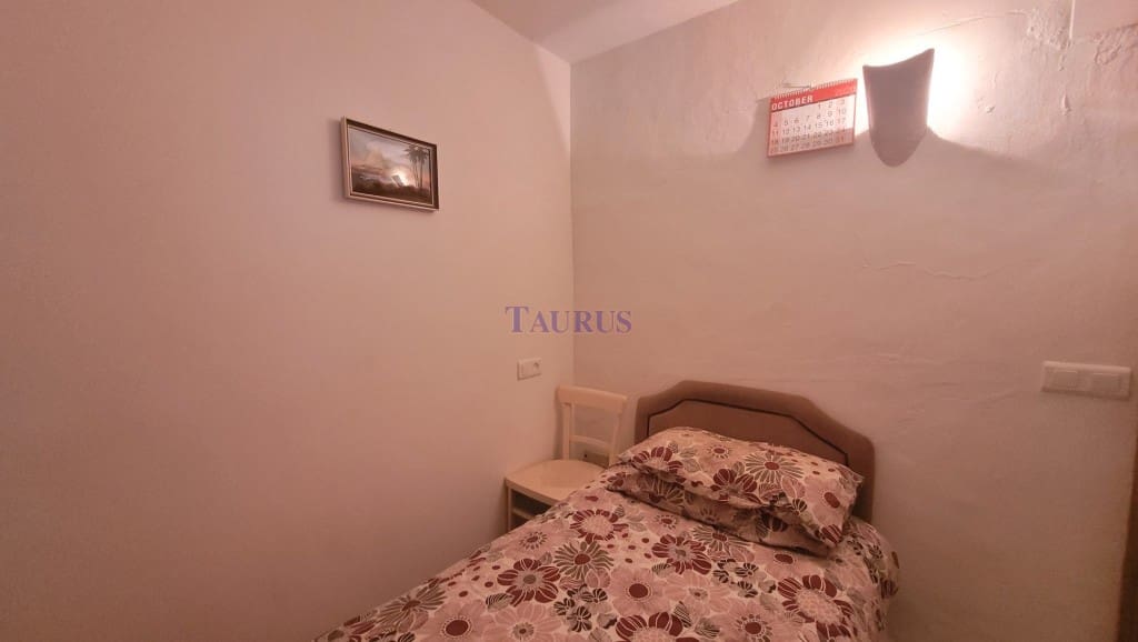 3 soveværelse Byhus til salg i Canillas de Albaida - € 129.000 (Ref: 8304889)