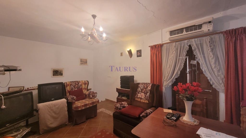 3 soveværelse Byhus til salg i Canillas de Albaida - € 129.000 (Ref: 8304889)