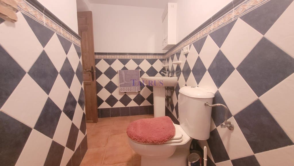 3 soveværelse Byhus til salg i Canillas de Albaida - € 129.000 (Ref: 8304889)