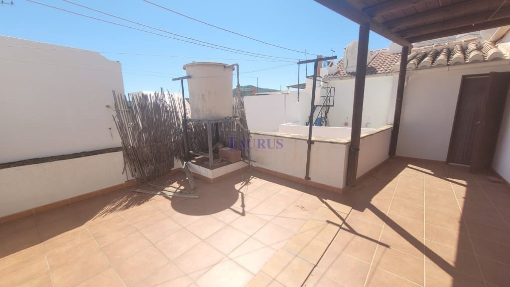 3 soveværelse Byhus til salg i Canillas de Albaida - € 129.000 (Ref: 8304889)