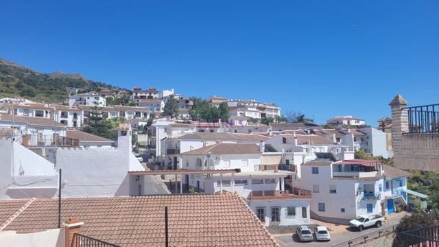 3 chambre Maison de Ville à vendre à Canillas de Albaida avec piscine garage - 129 000 € (Ref: 8304889)