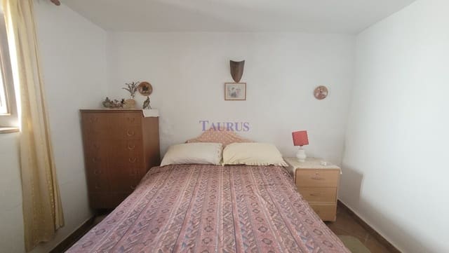 3 makuuhuone Omakotitalo myytävänä paikassa Canillas de Albaida - 129 000 € (Ref: 8304889)