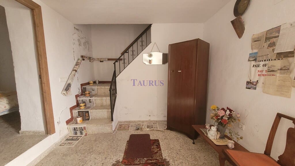 3 soveværelse Byhus til salg i Canillas de Albaida - € 129.000 (Ref: 8304889)