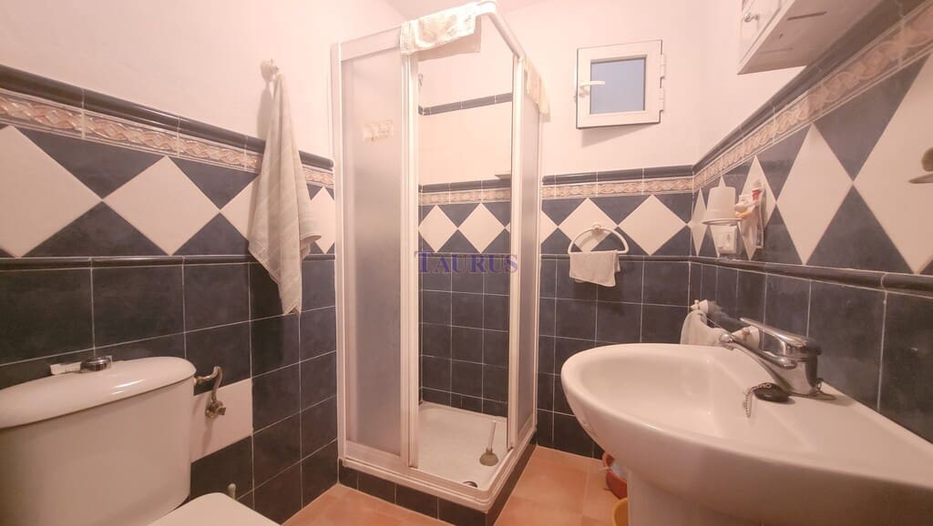 3 soveværelse Byhus til salg i Canillas de Albaida - € 129.000 (Ref: 8304889)