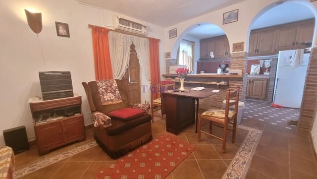 3 makuuhuone Omakotitalo myytävänä paikassa Canillas de Albaida - 129 000 € (Ref: 8304889)