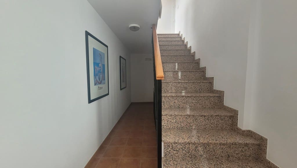 5 slaapkamer Commercieel te koop in Canillas de Albaida - € 450.000 (Ref: 8322423)