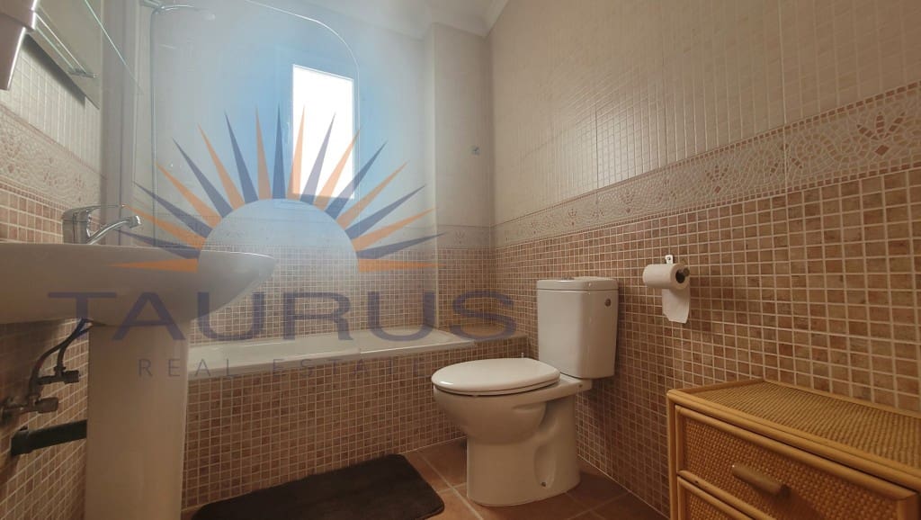 5 bedroom Commercial for sale in Canillas de Albaida - € 550,000 (Ref: 8322423)