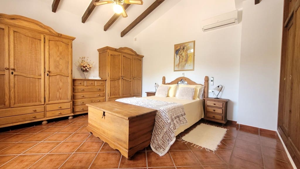 4 chambre Villa/Maison à vendre à Competa avec piscine - 475 000 € (Ref: 8342591)