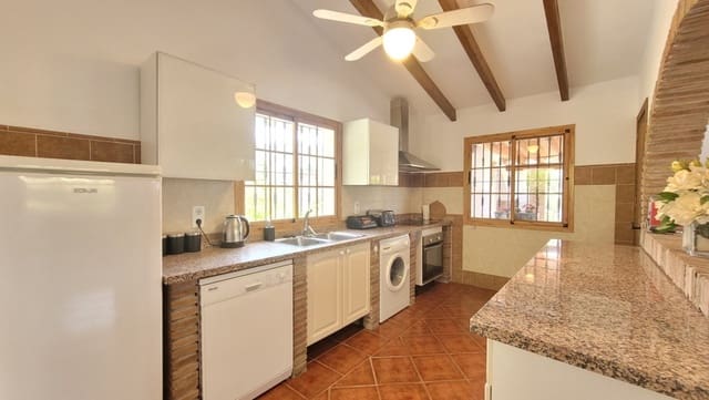 4 chambre Villa/Maison à vendre à Cómpeta avec piscine - 475 000 € (Ref: 8342591)