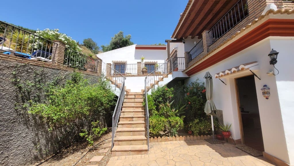 4 chambre Villa/Maison à vendre à Competa avec piscine - 475 000 € (Ref: 8342591)