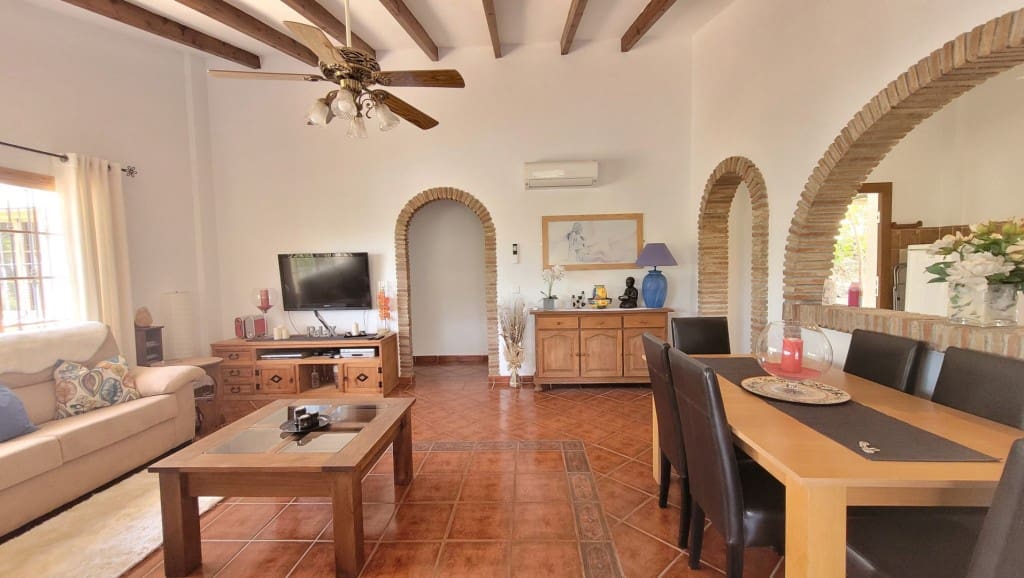 4 chambre Villa/Maison à vendre à Competa avec piscine - 475 000 € (Ref: 8342591)