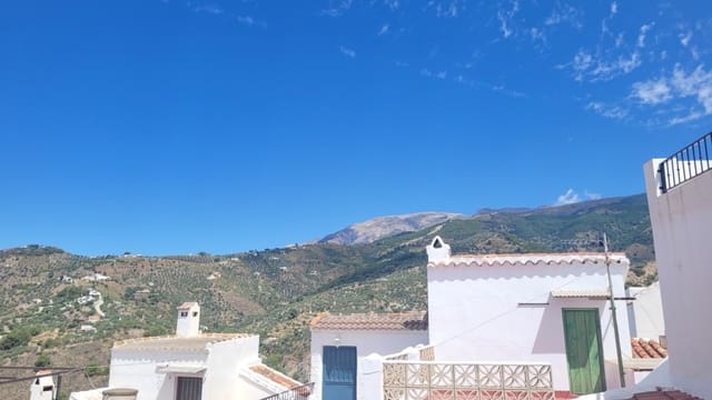 3 Zimmer Haus zu verkaufen in Canillas de Albaida mit Garage - 99.000 € (Ref: 8382327)