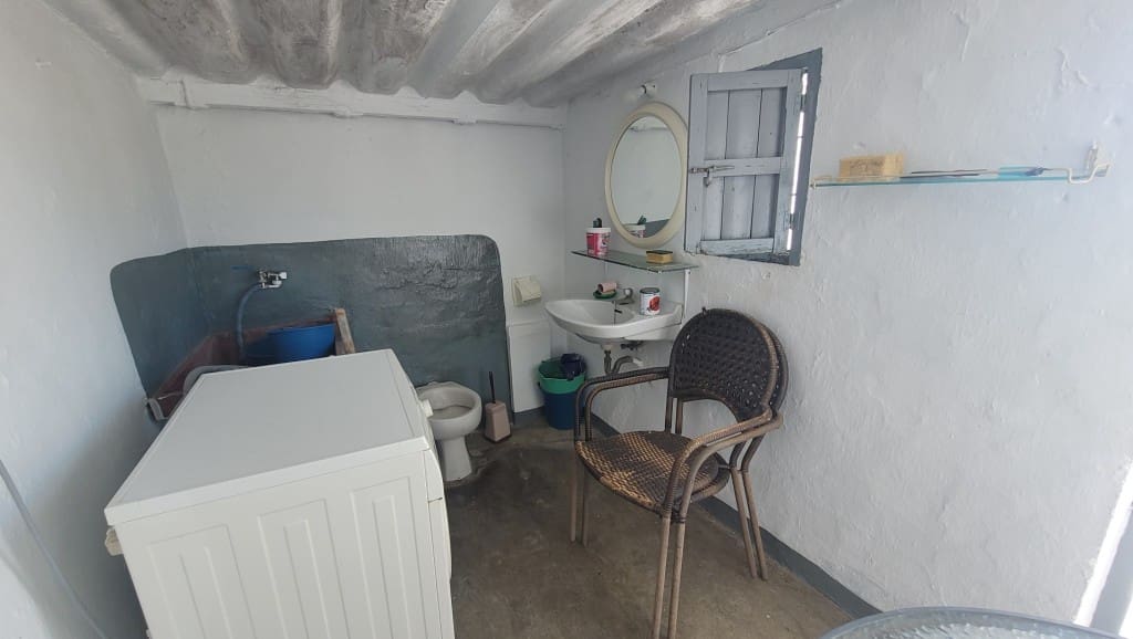 3 soverom Hus til salgs i Canillas de Albaida med garasje - € 99 000 (Ref: 8382327)