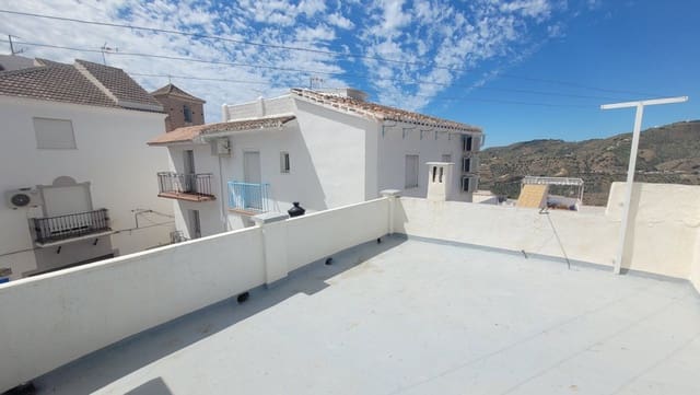 3 chambre Maison de Ville à vendre à Canillas de Albaida avec garage - 99 000 € (Ref: 8382327)