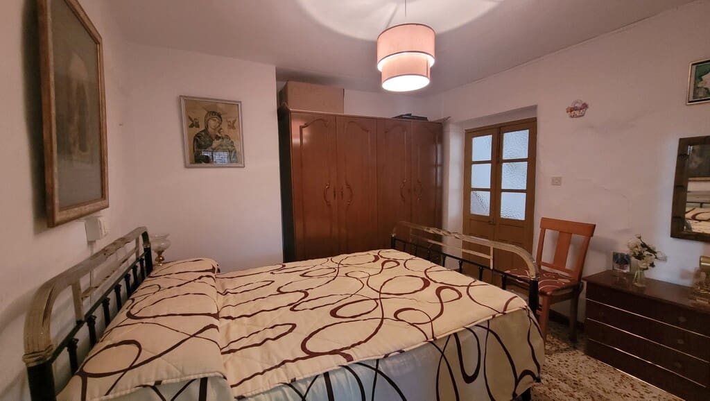 3 soveværelse Byhus til salg i Canillas de Albaida - € 99.000 (Ref: 8382327)