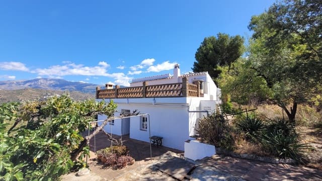 2 sovrum Villa till salu i Sayalonga med pool garage - 245 000 € (Ref: 8390234)