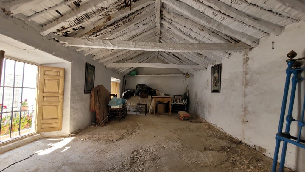 3 soveværelse Byhus til salg i Salares med garage - € 99.000 (Ref: 8394447)