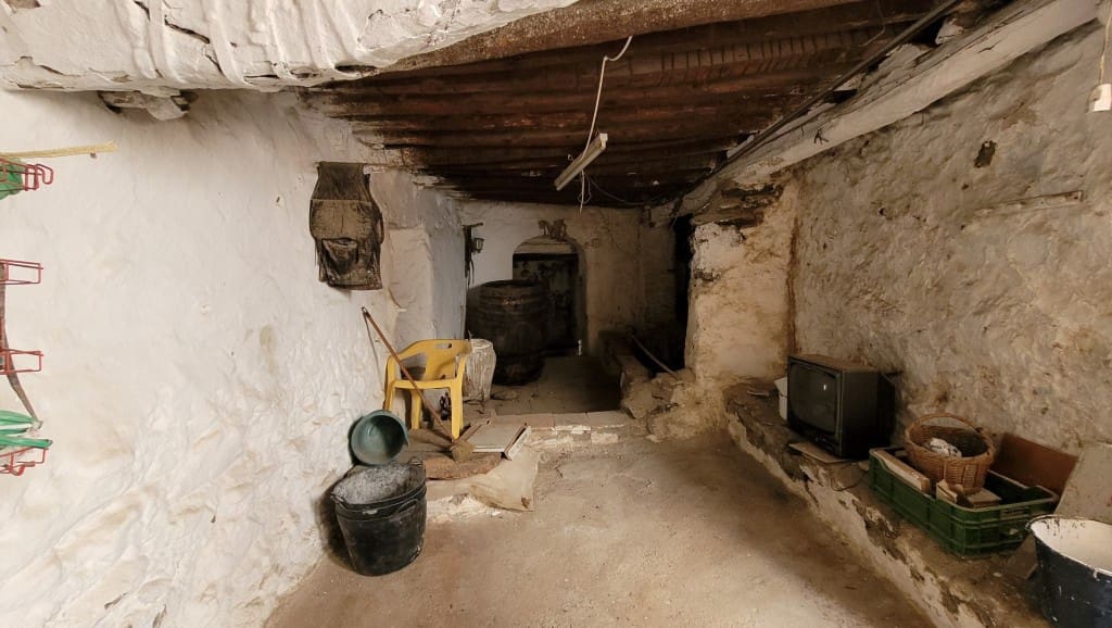 3 soveværelse Byhus til salg i Salares med garage - € 99.000 (Ref: 8394447)